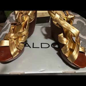 ALDO Metallic Gold and Tan Aldo wedges